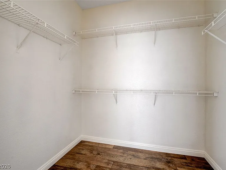 10261 Bentley Oaks Ave — Photo 35