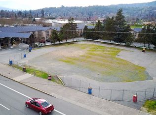 1890 NW 6th St, Grants Pass, OR 97526