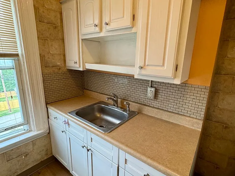 4451 Highridge Street — Photo 11
