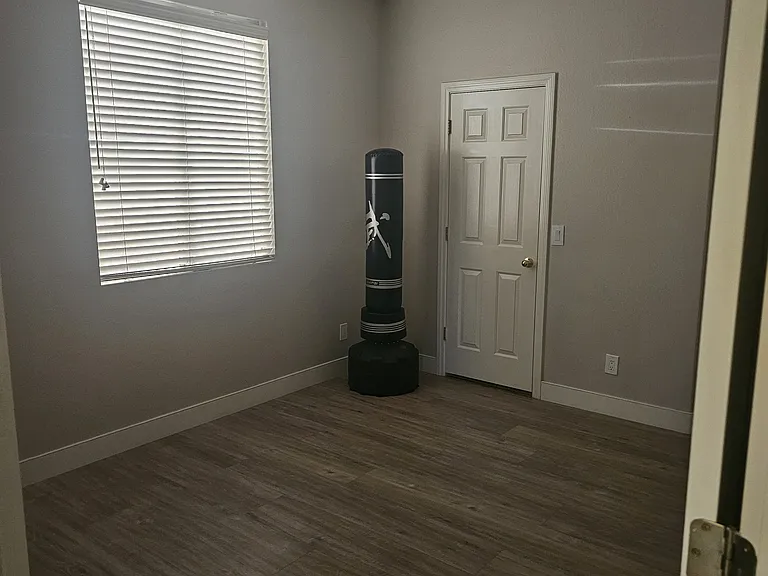 9921 Canyon Peak Dr — Photo 17