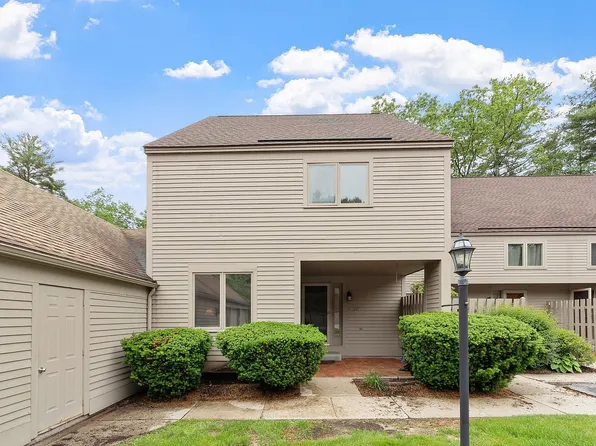 22 Briston Court, Bedford, NH 03110