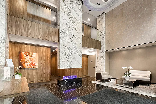 Rented by Domus Realty | media 2