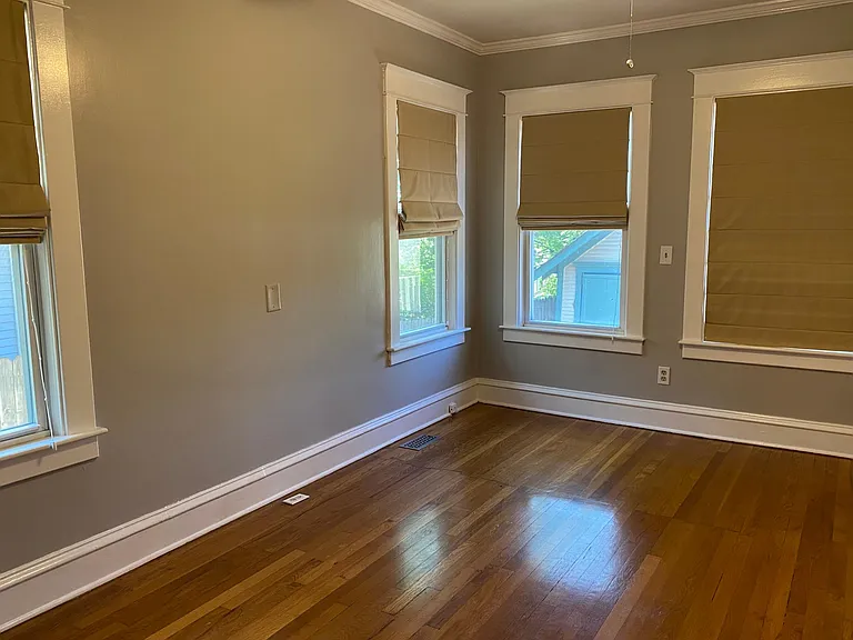 4624 Fairmount Ave — Photo 13
