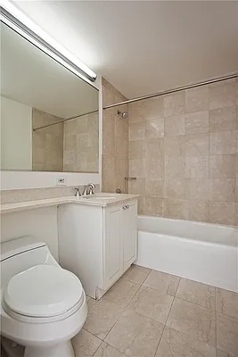 Rented by BLU Real Estate | media 16