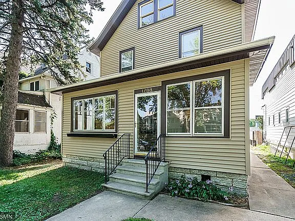 7 bed, 3129 sqft, $4,550 — Photo 1