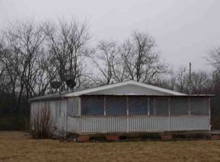 9821 Delaware Dr, Ozawkie, KS 66070