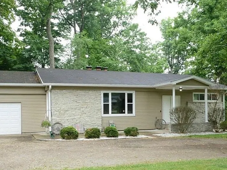 3601 Red River Rd — Photo 1