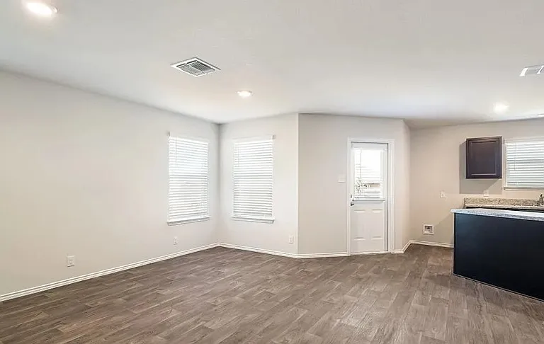 9546 Ranch Loop — Photo 5