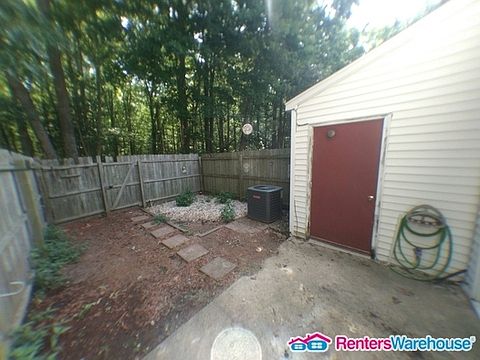 1st image of 28 Roffman Pl