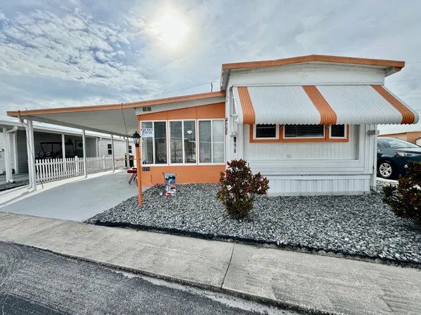 3278 3rd Ave, Mims, FL 32754