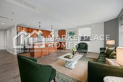 525 W Lafayette Blvd Photo 1