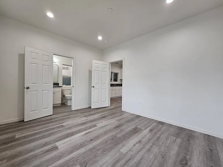 10812 E Klingerman St #1/2 — Photo 10