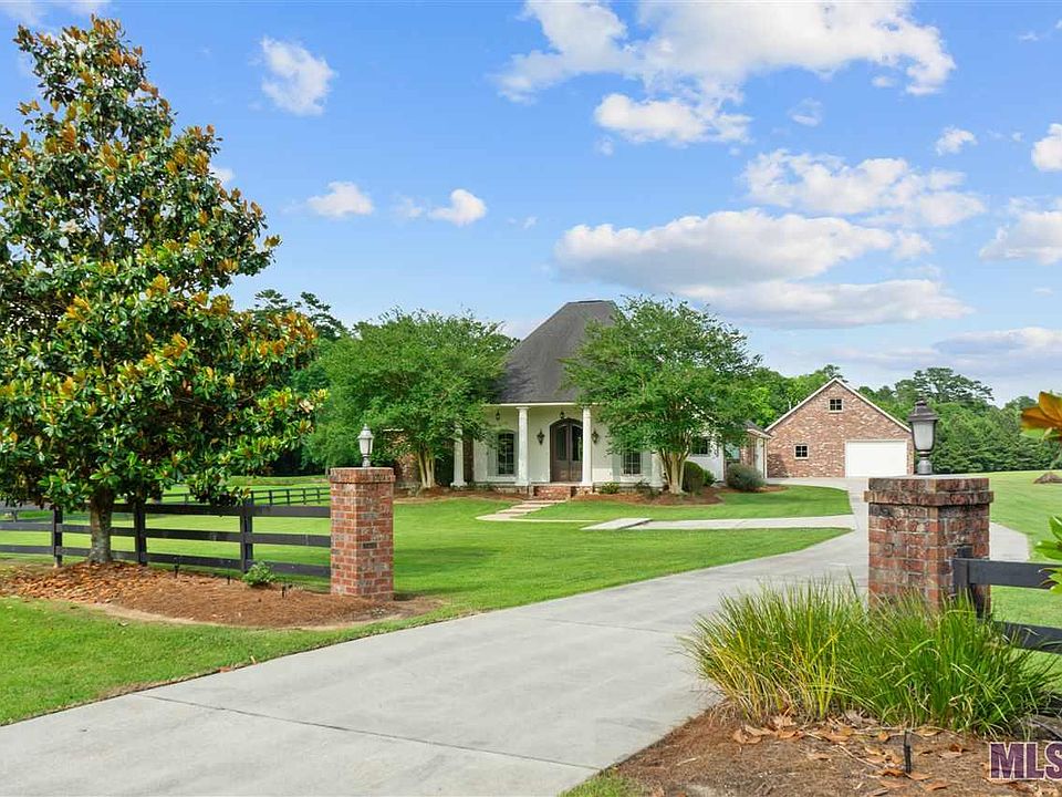 1st image of 21442 Stonebridge Ct