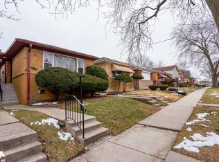 9123 S Crandon Ave, Chicago, IL