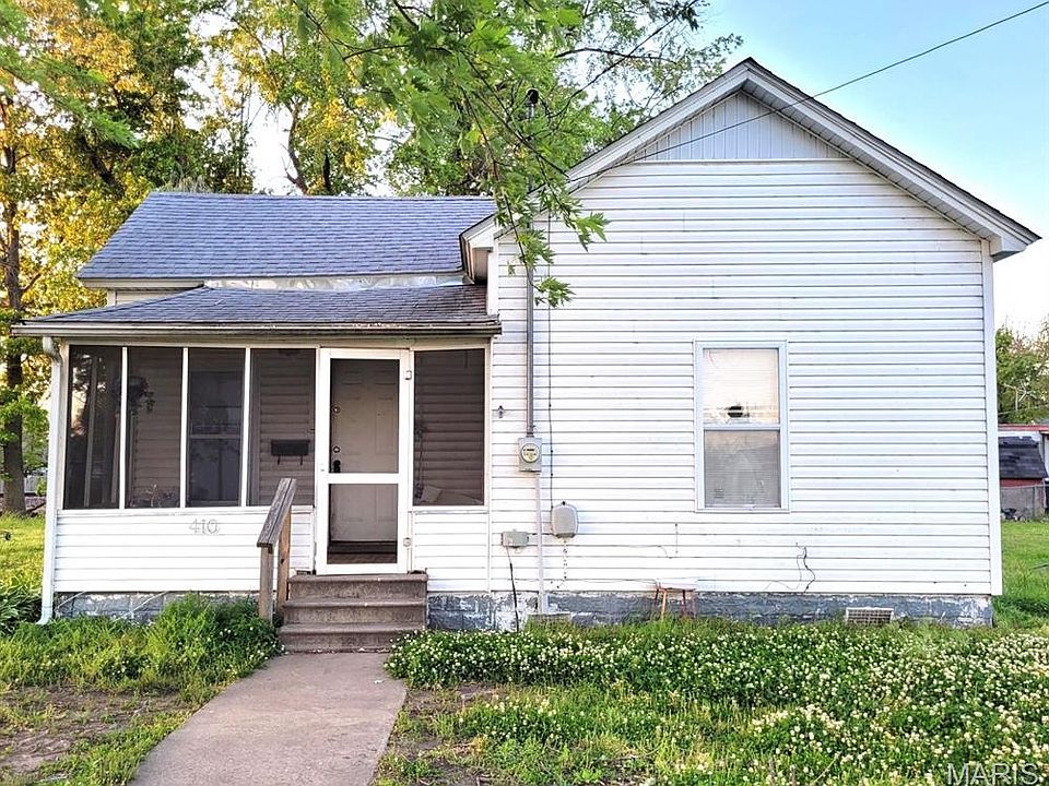 1st image of 410 E 3rd St