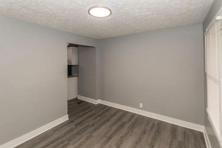 1 bed, 576 sqft, $850 — Photo 4