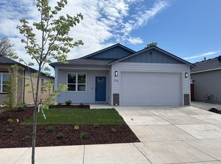 741 Dahl Pl #7, Medford, OR