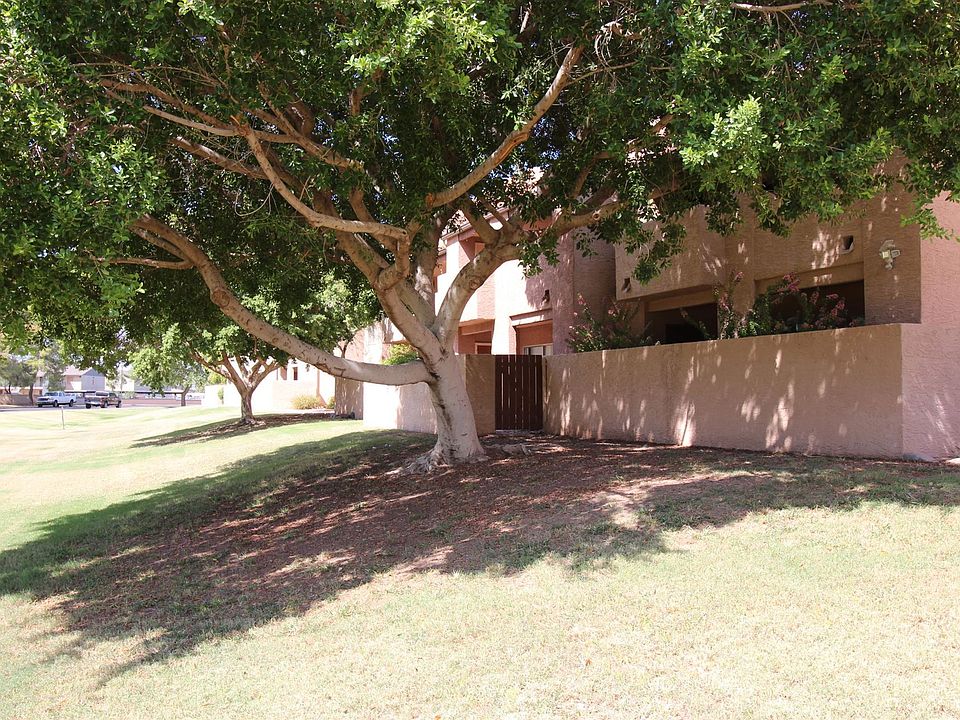 1st image of 540 N May St APT 1083