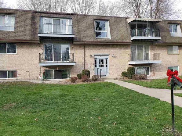 205 Provincial Ct Unit 56, Saginaw, MI 48638