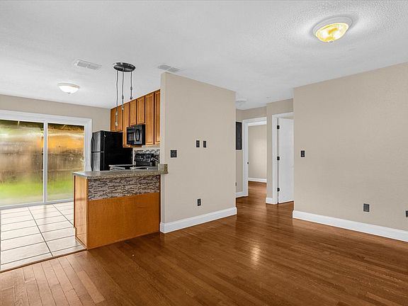 5th image of 3120 S Bumby Ave #B-6