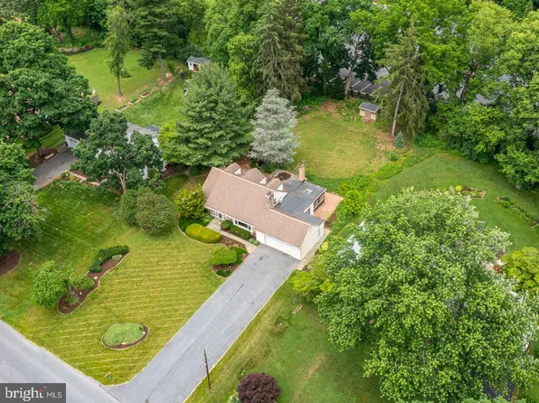 1429 Sunset Dr, Lancaster, PA 17601