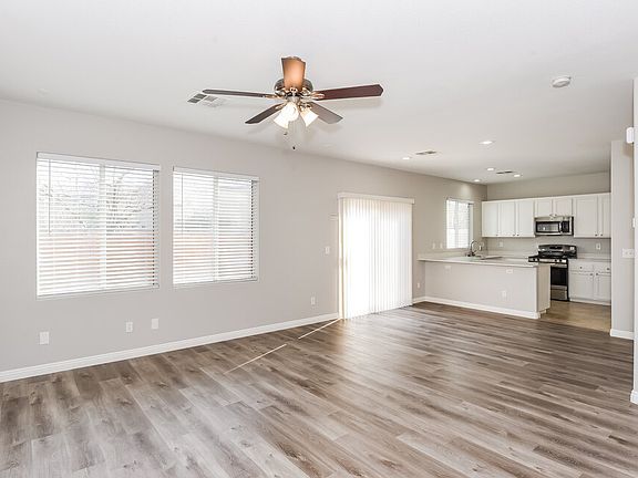 4th image of 4028 Oliver Sagebrush Dr