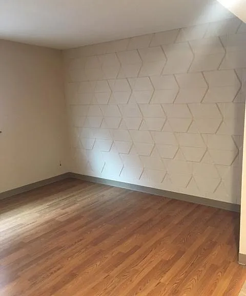 2470 N High St #B1 — Photo 5