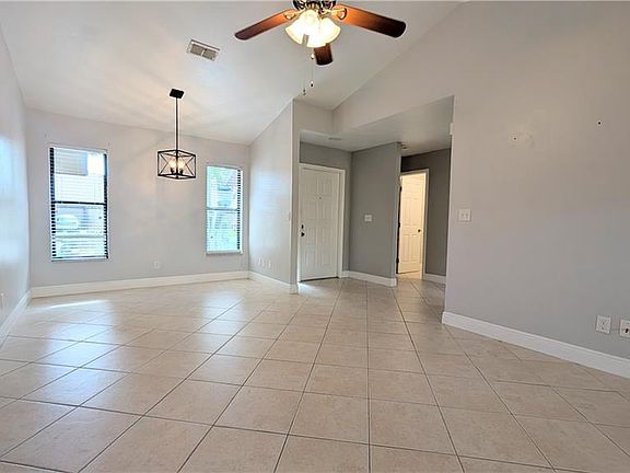 4th image of 13147 Hampshire CT