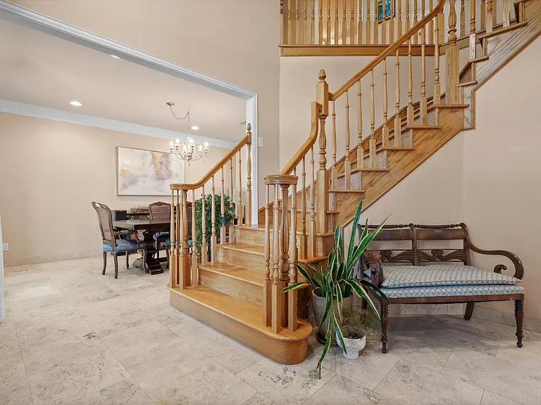 3933 Bordeaux Cir — Photo 15