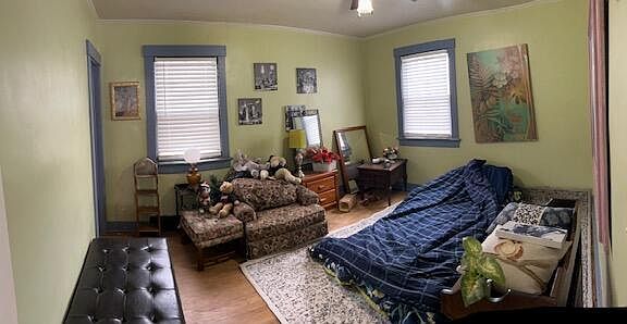 3rd image of 956 Union Ave