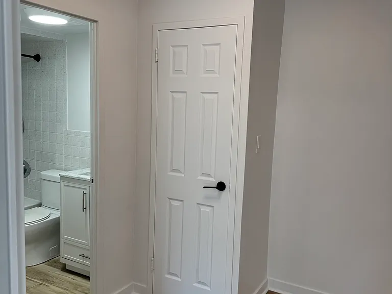 192 Churchill Rd S #302 — Photo 16