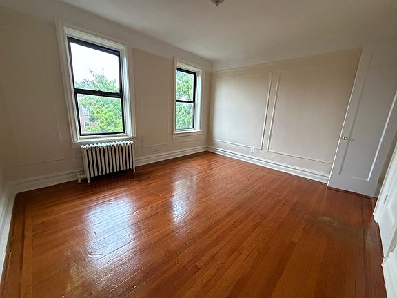 4th image of 8714 129th St #6B