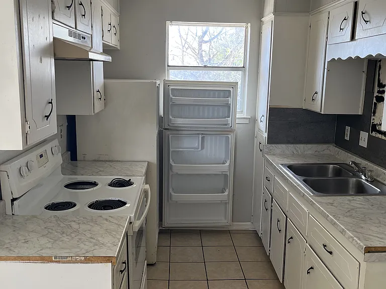 703 N Gilmer St #204 — Photo 13