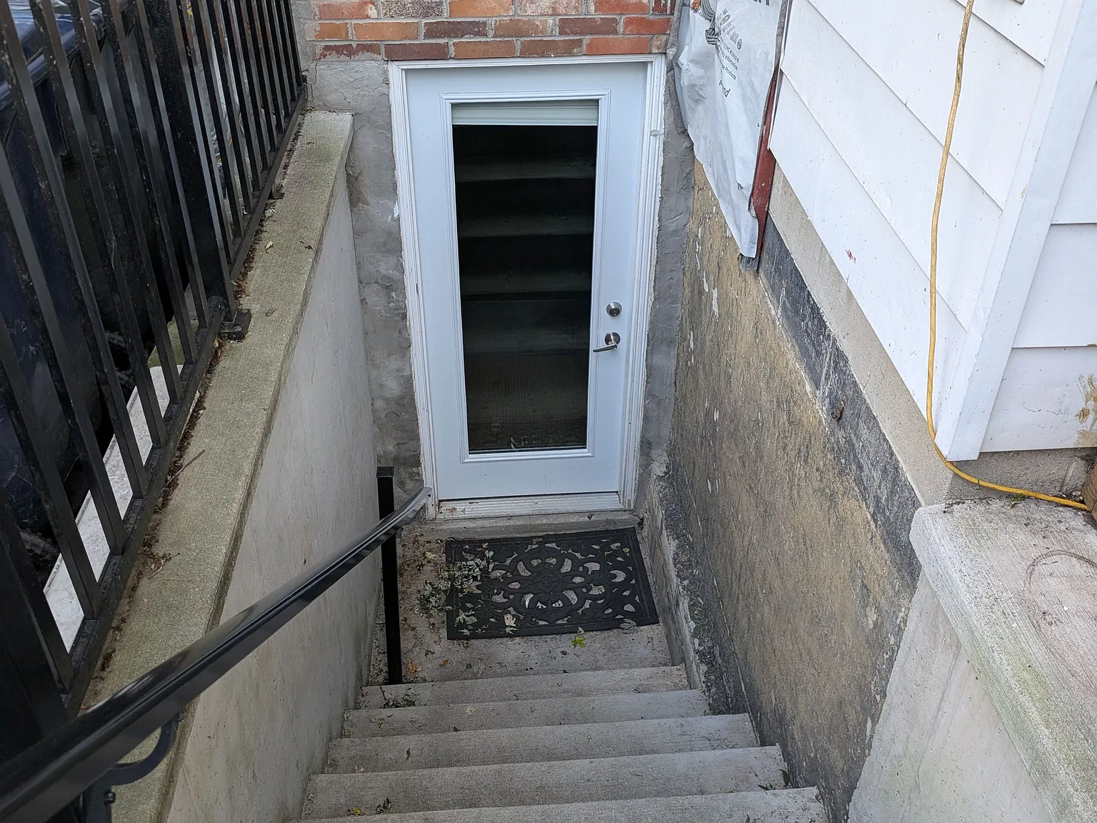2 bed, $2,100 — Photo 2