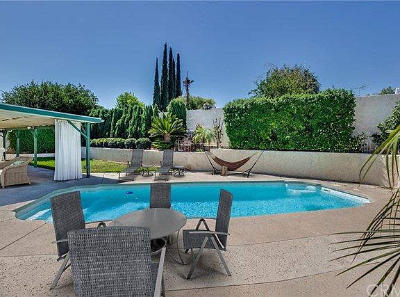 3rd image of 972 Cortez Dr