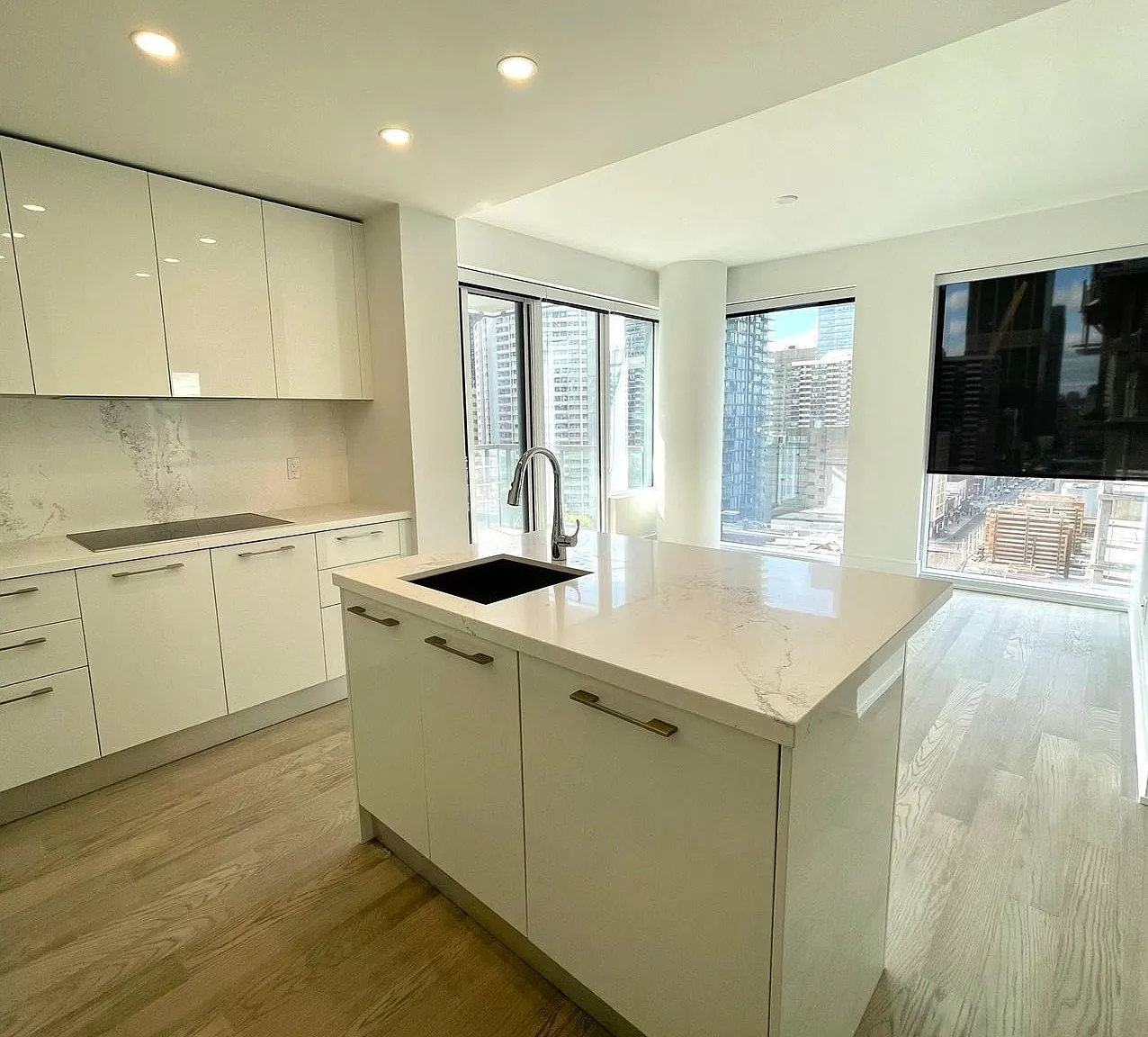 3 bed, $5,500 — Photo 2