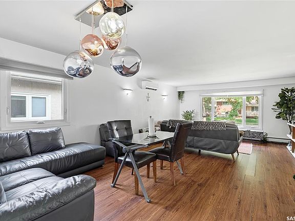 2nd image of 1960 Cowan CRESCENT