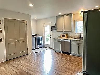 3rd image of 1233 Keeneland Ct
