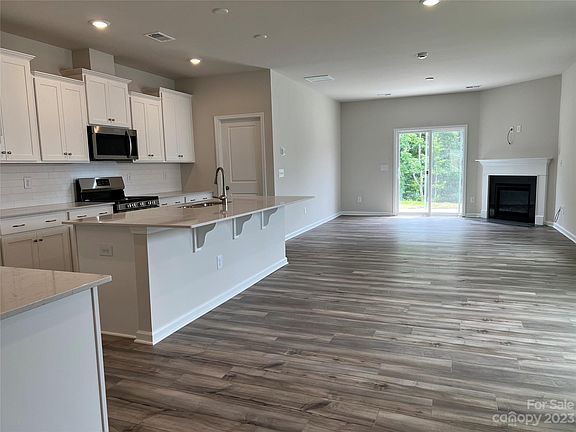 4th image of 18010 Stark Way #61