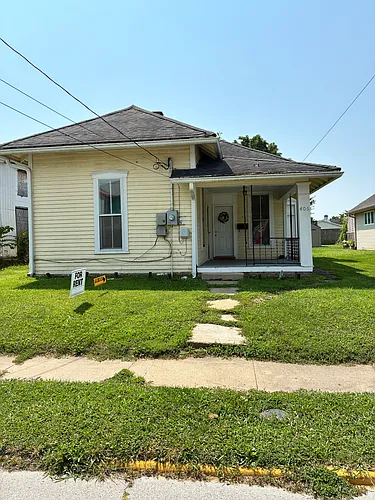 406 E Hanna St Photo 1