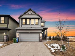 678 S Cornerstone Ave NE, Calgary, AB T3N 2B4