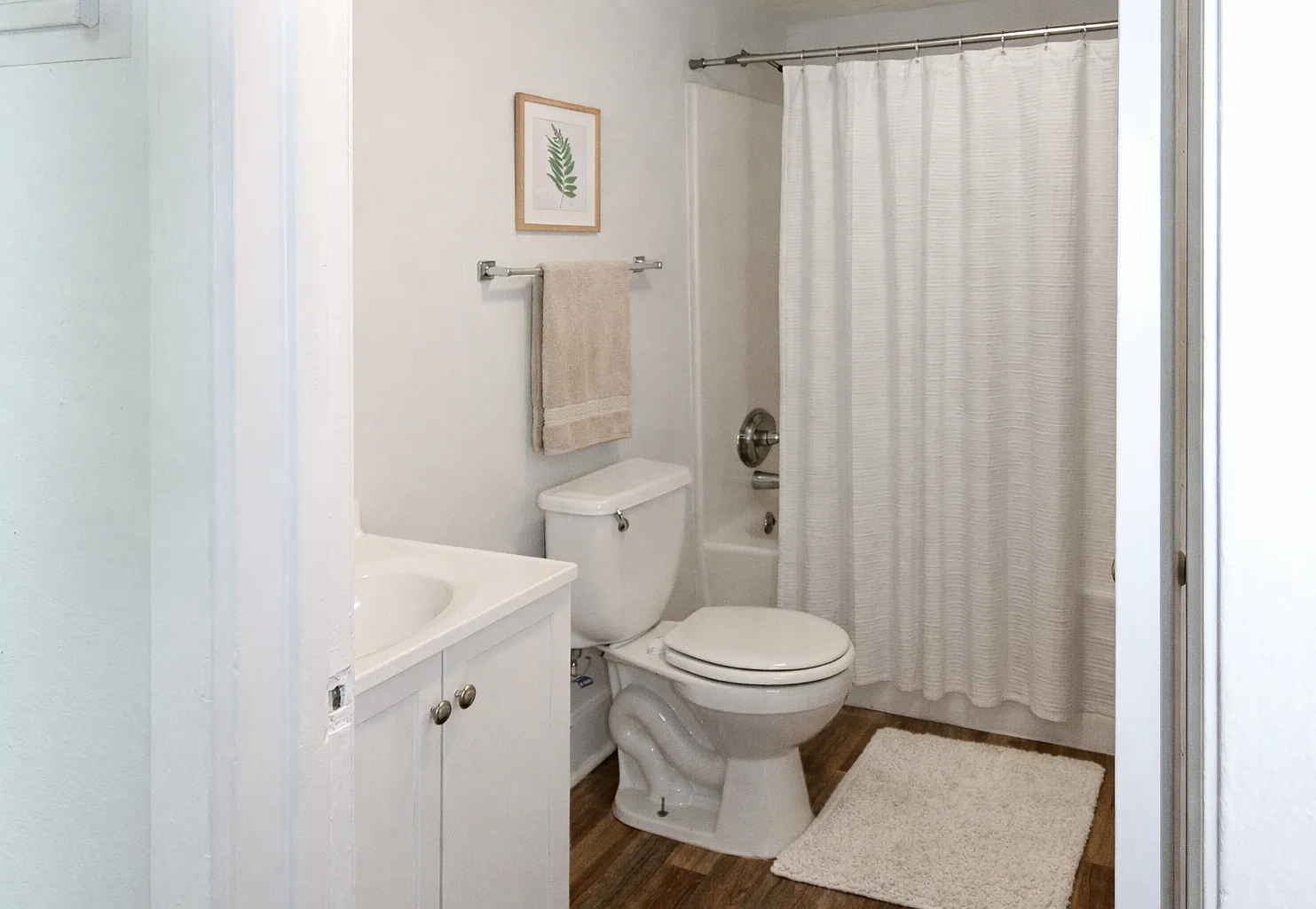 Rainview Apartments — Photo 4
