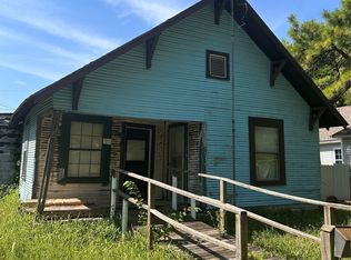 827 E 8th St, Ada, OK 74820