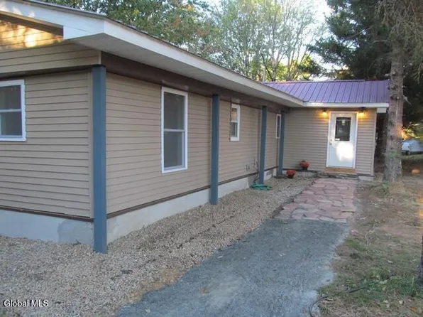 530 Ridge Road, Broadalbin, NY 12025