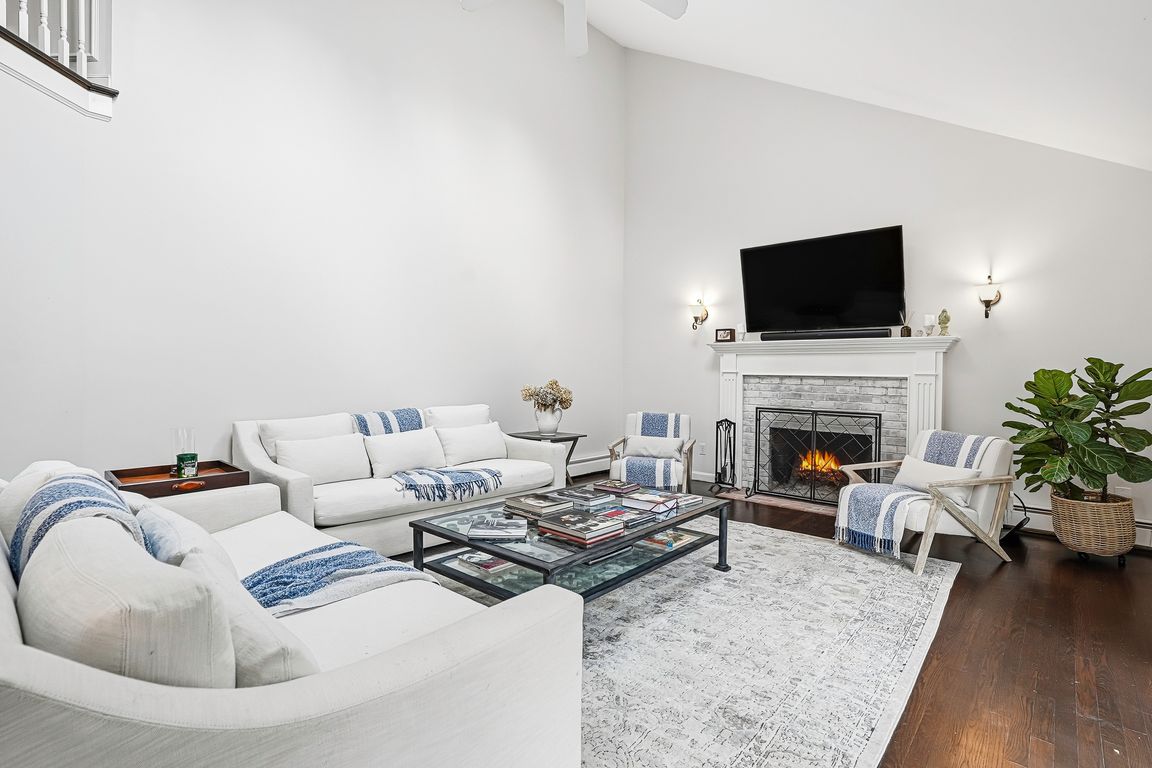 next background image