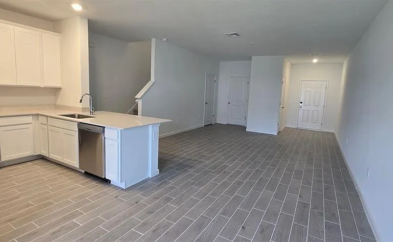 3577 SE 37th Ct — Photo 5