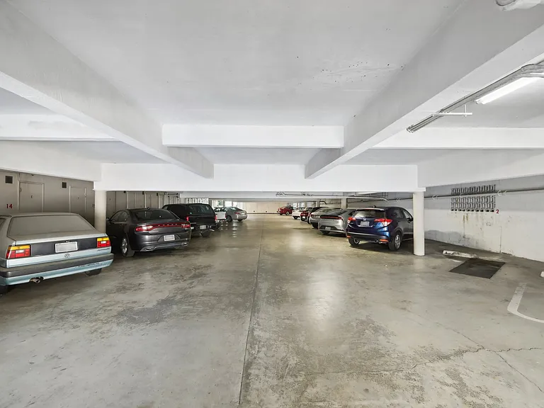 1406 Henry Street — Photo 35