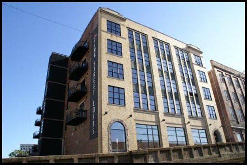 1st image of 220 W Jackson Ave APT 301
