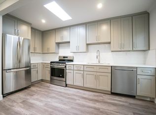 11517 Washington Pl, Los Angeles, CA 90066