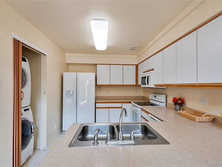 21446 E 47th Ave — Photo 5